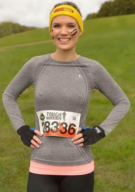 Charlotte Hawkins beste top archiv