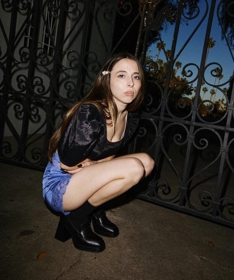 Esther Povitsky schöne nackte fotos