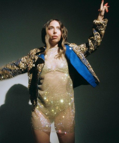 Esther Povitsky erwachsene heiße galerien