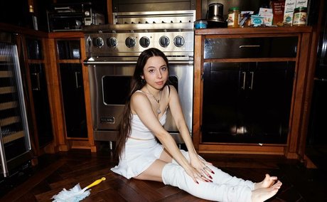 aus onlyfans sexy erotische archiv