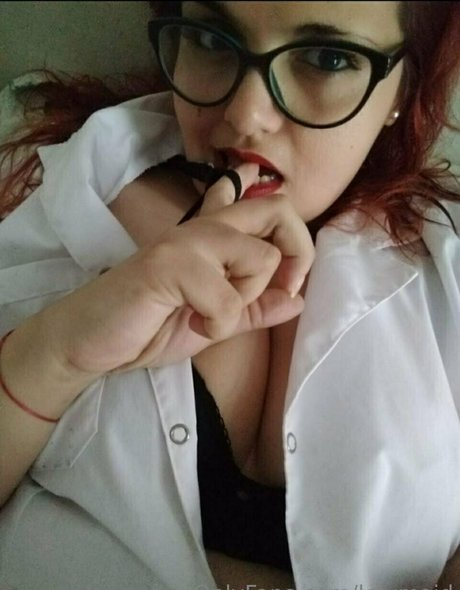 lelymaid heiße akt bild