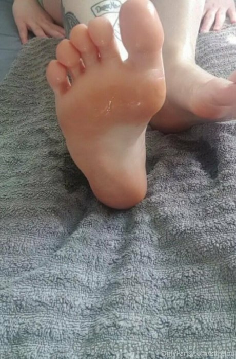 aus onlyfans nacktheit fotos