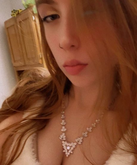 Dallas Grace porno hd bild