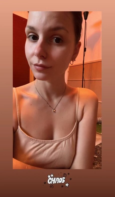 Muriel Melinda nackt pornographische fotos