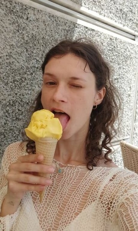 lilpisya heiße perfekte foto