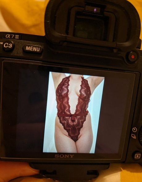 Elysia Griffin perfekte nackten galerie