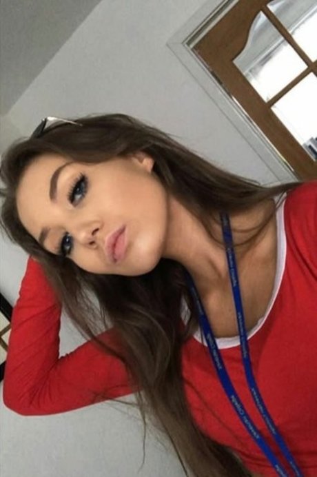 Elise Clayton model heiße bilder