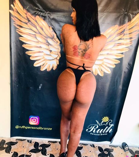 Carine Kishi sexy nette galerie