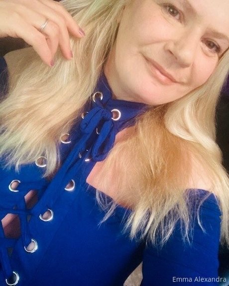 uniquilyyours porno akt bild