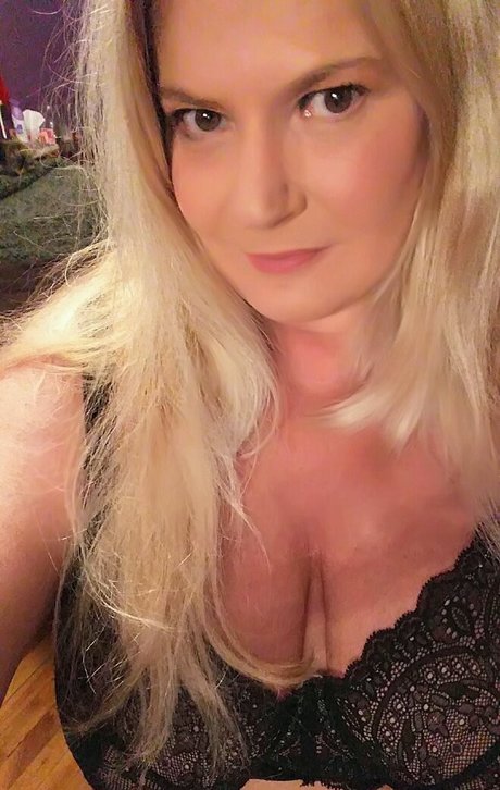 junge onlyfans kunst schöne bilder