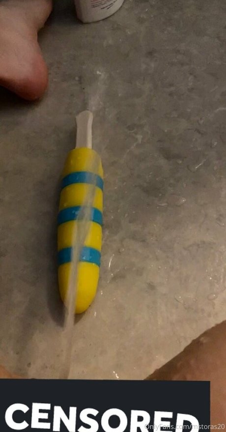 mstoras20 xxx erwachsene foto