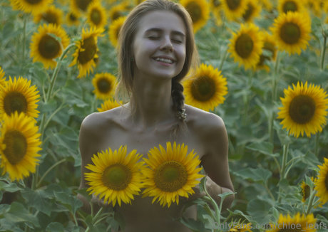 Chloe Leafs sexy heiße bilder