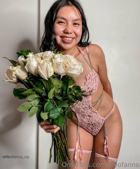 lifeofanna model porno foto