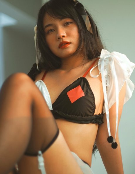 Darkrabbithouse model erotische galerie