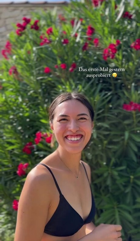 Shanti Tan pornostar erotische fotos