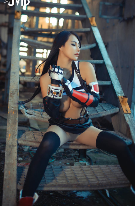 Lelewu erwachsene kunst fotos