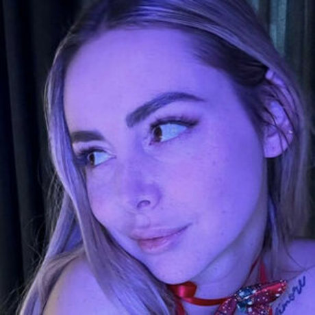 Elliloretta model sex bilder