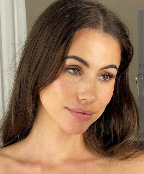 Gaelle Garcia Diaz sexy nette bilder