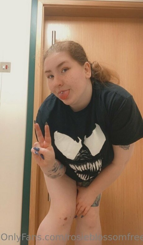 rosieblossomfree sexy nacktheit galerien