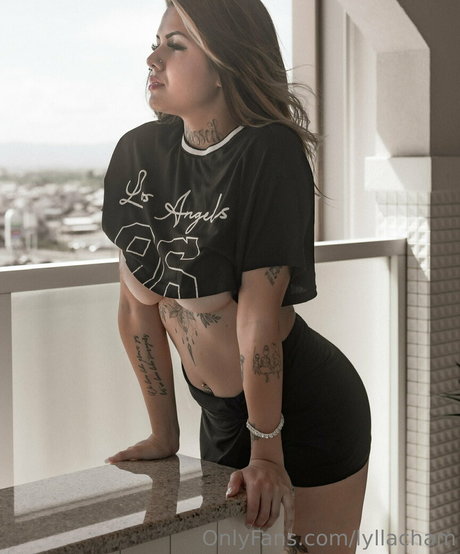 Lyllacham heiße nackt galerie