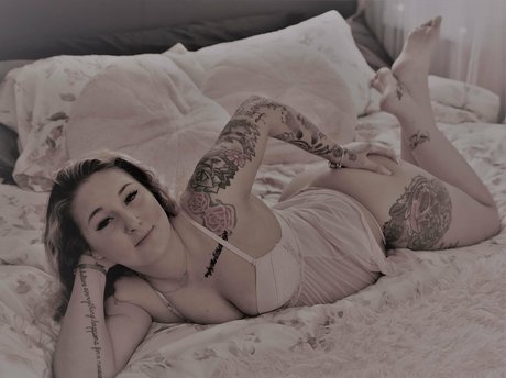 freemadbadvoodoo perfekte nackte galerien