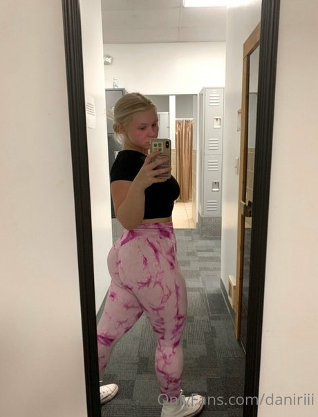 Daniriii heiße nackten galerie