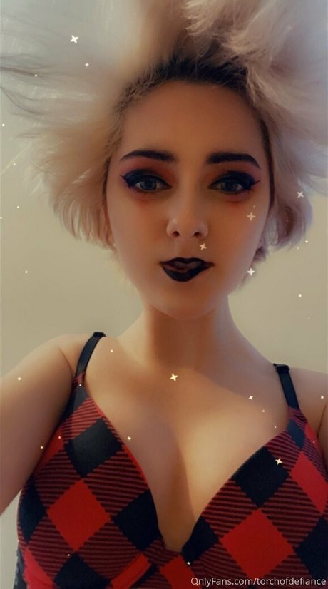 torchofdefiance model pornografische bilder