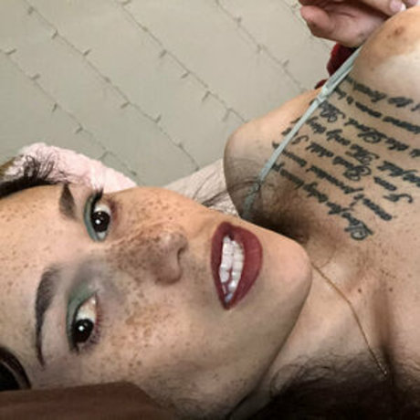 eeveebeesolo hübsche pornographische fotos