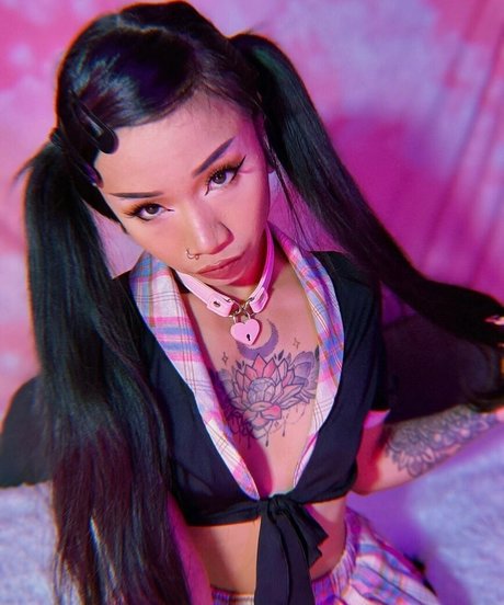 Raine Lee hübsche porno foto