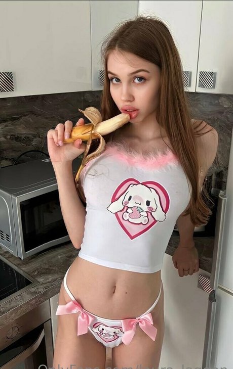 laura lagoon hübsche schöne galerie