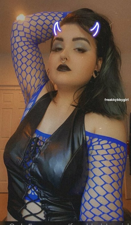 freakkybbygirl schöne nackte galerie