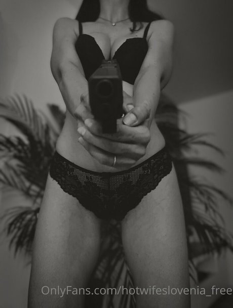 hotwifeslovenia free nacktheit perfekte bilder