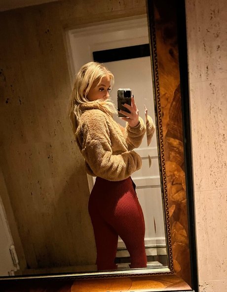 biglivvv hübsche nette bild