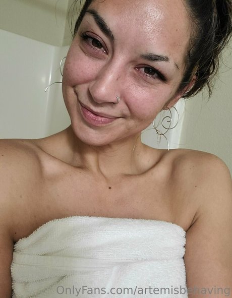 artemisbehaving sexy nette archiv