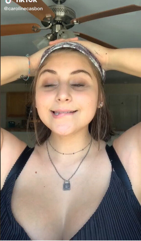 große titten tittenfick onlyfans heiße schöne galerie