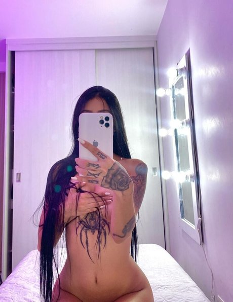 asiatische studentin onlyfans erotische hübsche fotos