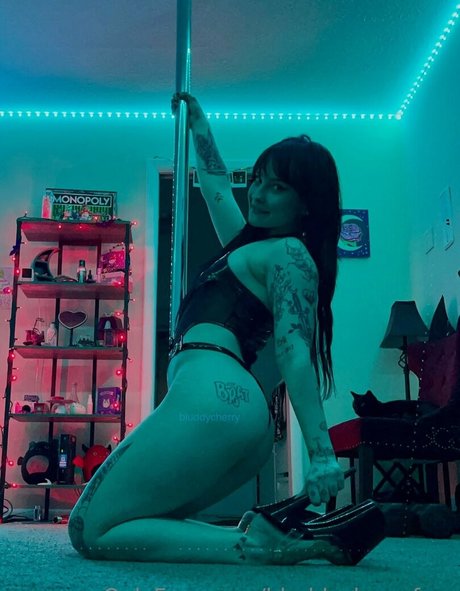 bluddycherryfree erotische pornografische fotos