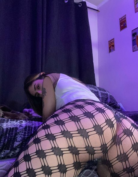 merjunje erwachsene erotische bilder