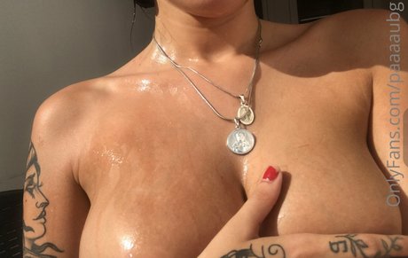 Paaaubg model nette bild