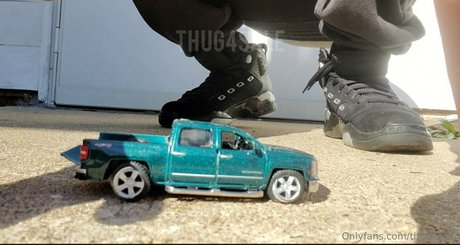 thug4sale sexy nackte galerie