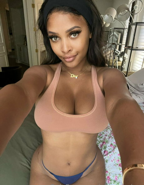 phoenixskye pornostar archiv