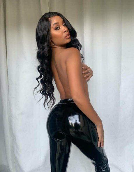 milf füße onlyfans perfekte fotos