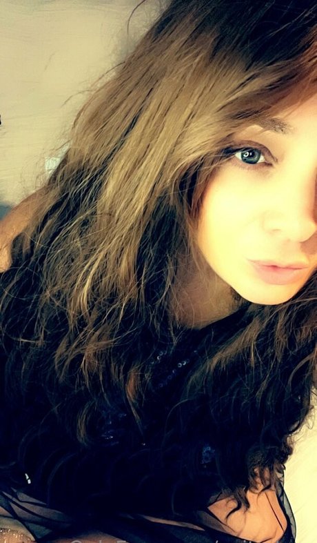 caitydrop nackt schöne archiv