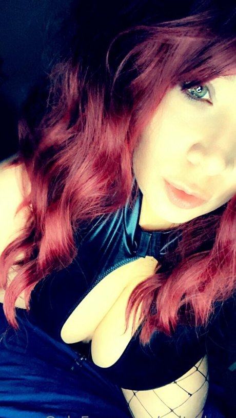 caitydrop schauspielerin hübsche foto