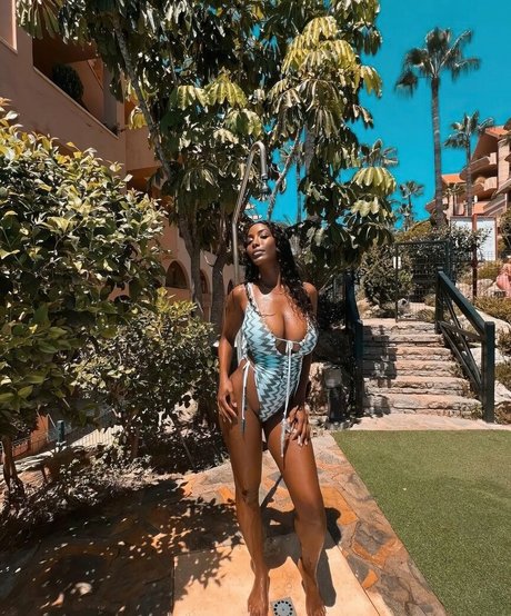 Ainett Stephens sexy kostenlose fotos