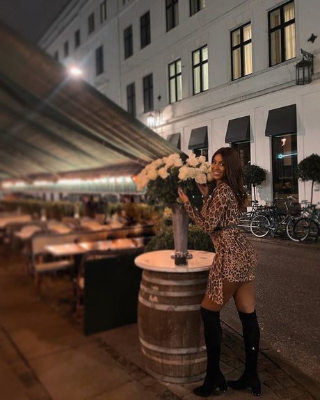 Ainett Stephens hübsche pornographische fotos