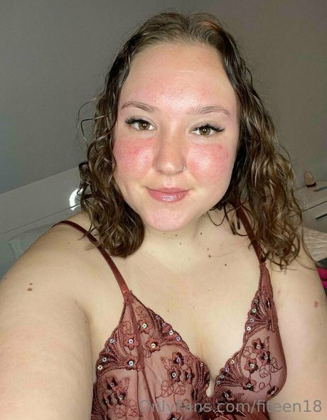 fiteen18 schauspielerin perfekte fotos