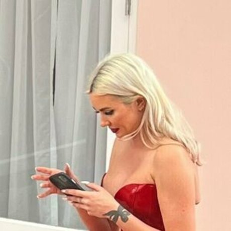 Gigi Allens hübsche pornografische bilder