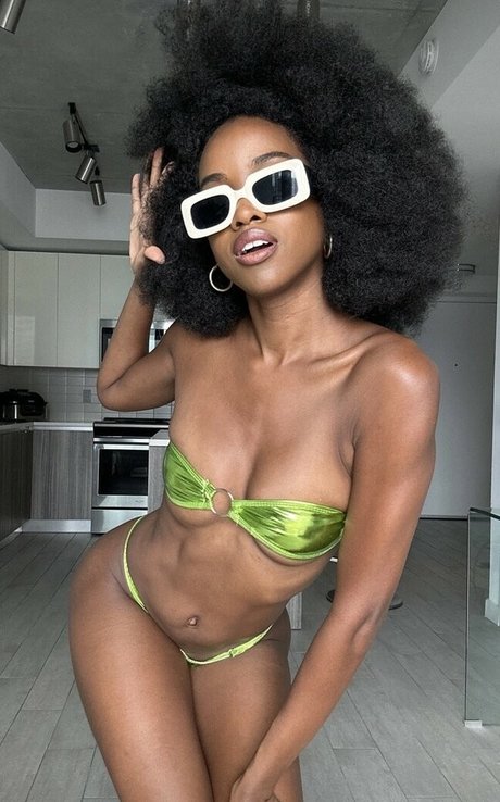 Hello Bombshell erwachsene heiße galerie