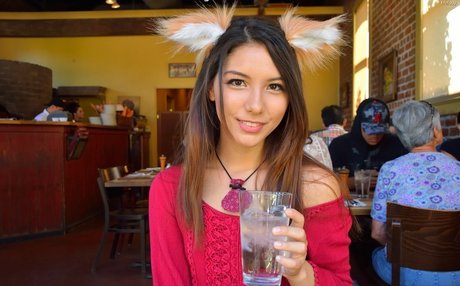 Melody Wylde nackt perfekte bild